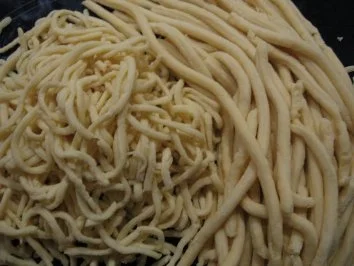 Nudeln aus Hartweizengries- Selbstgemacht, ohne Ei - Rezept - Bild Nr. 9