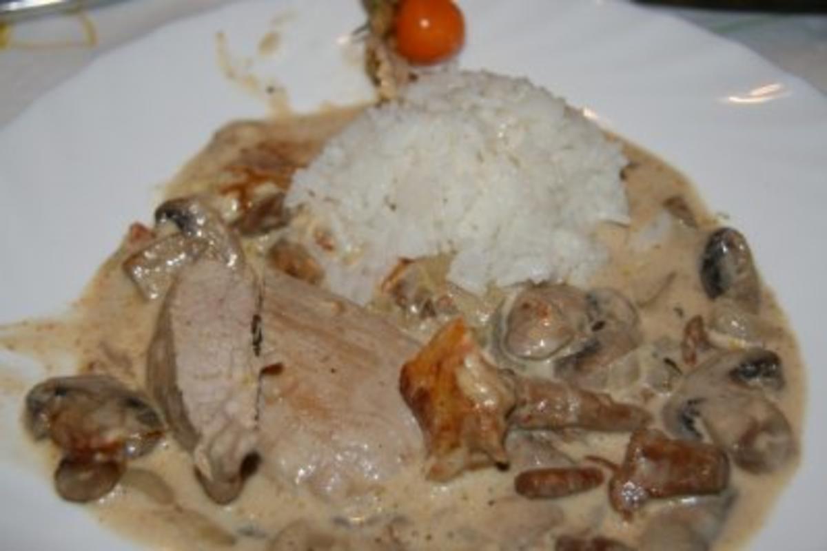 Schwein: Jäger-Pfanne mit Schweinefilet und Pilzen - Rezept - kochbar.de Schwein: Jäger-Pfanne mit Schweinefilet und Pilzen - Rezept - kochbar.de