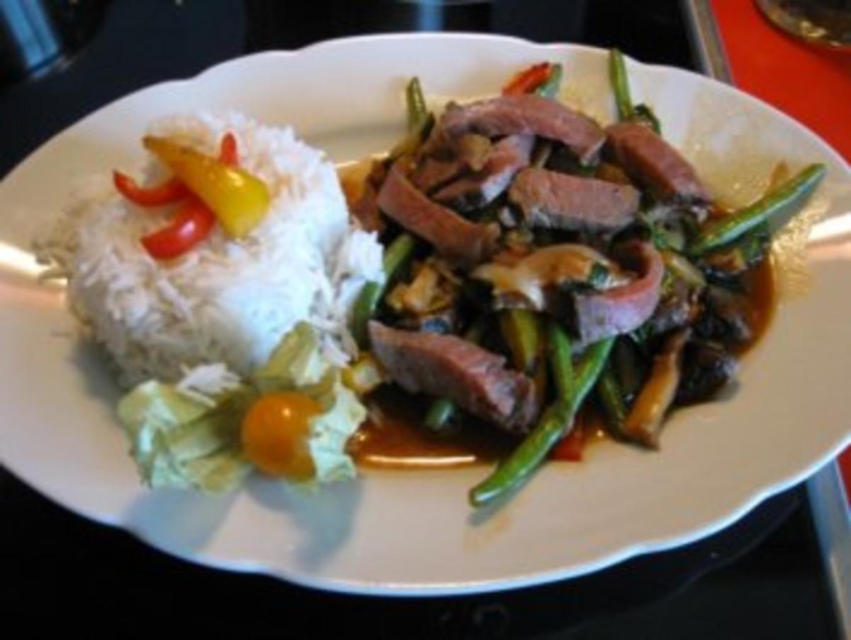 Bilder für Asiapfanne mit Roastbeef - Rezept