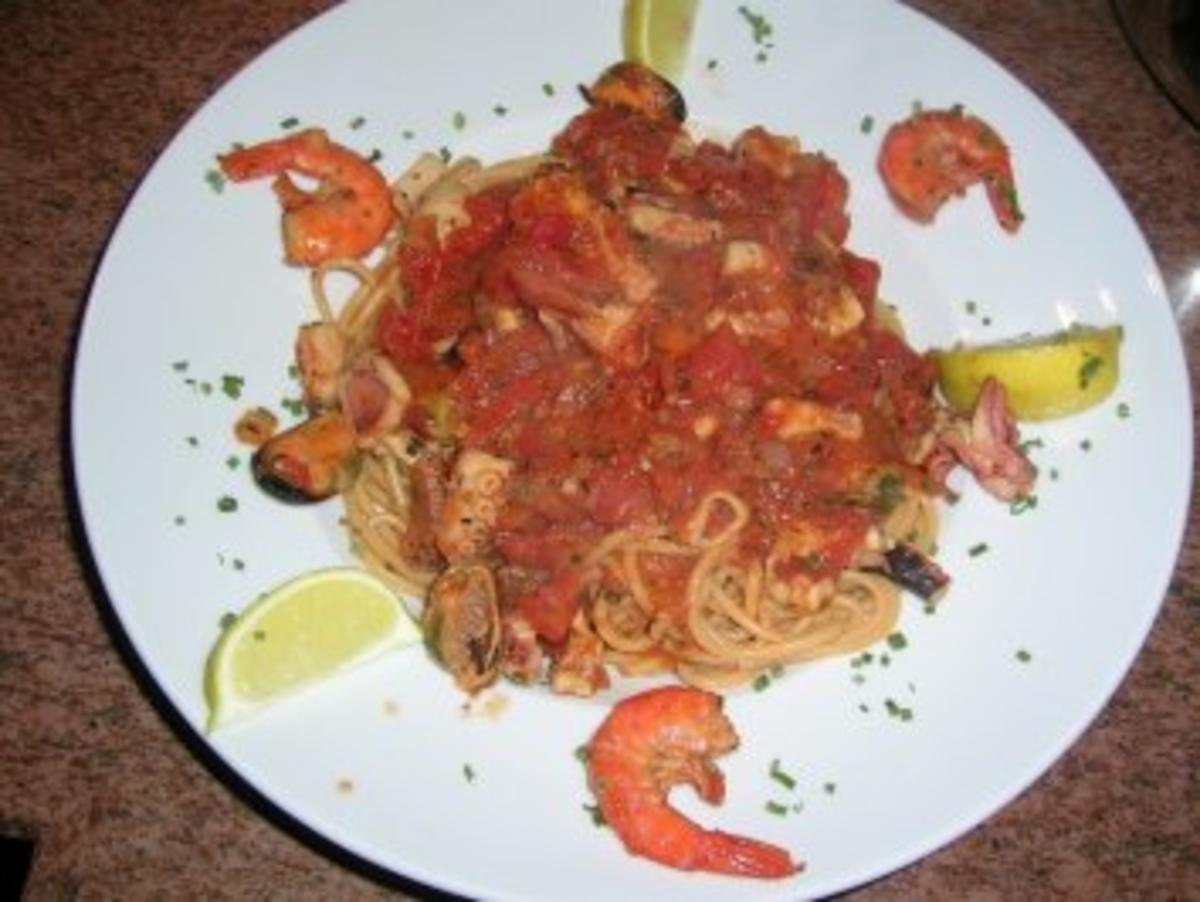Spaghetti Lunghi Rossi mit Frutti di Mare - einfach nur lecker - - Rezept - Bild Nr. 4
