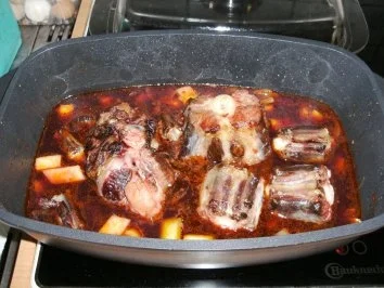 Fleisch: Ochsenschwanzragout, pikant - Rezept - Bild Nr. 5