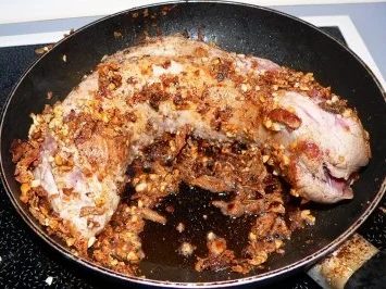 Schweinefilet-Krokant mit Holundersosse - Rezept