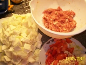 Rezept: Schmorkohl mit Hackfleichbällchen Bild Nr. 3 Schmorkohl mit Hackfleichbällchen - Rezept - Bild Nr. 3