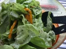 Rezept: Grüner Blattsalat mit Dressing Grüner Blattsalat mit Dressing - Rezept