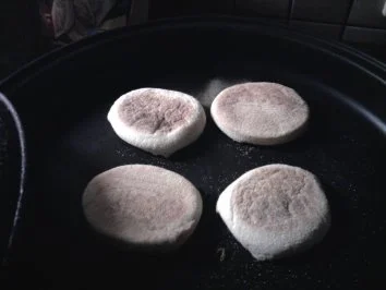 Rezept: Phantasie-Pizzinchen Bild Nr. 4 Phantasie-Pizzinchen - Rezept - Bild Nr. 4