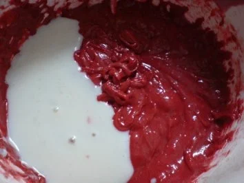 Roter Samt  Kuchen -Echt Amerikanisch schmeckt zart wie Samt - Leicht zu backen - Bild eingegeben - Rezept - Bild Nr. 4