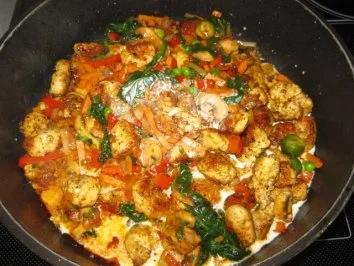 Putenfilet-Nudelpfanne mit buntem Gemüse und Champignons - Rezept - Bild Nr. 7