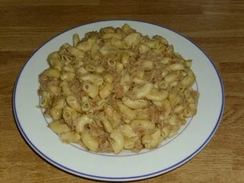 Rezept: Thunfischnudeln Thunfischnudeln - Rezept