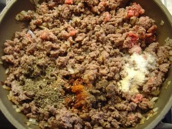 Rezept: Blätterteig-Teilchen mit Rinderhack-Füllung... ergibt 20 Stück Bild Nr. 5 Blätterteig-Teilchen mit Rinderhack-Füllung... ergibt 20 Stück - Rezept - Bild Nr. 5