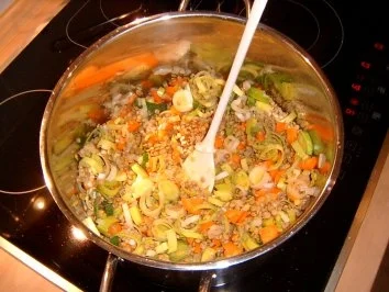 Rezept: Pikanter Linsen- Eintopf Bild Nr. 2 Pikanter Linsen- Eintopf - Rezept - Bild Nr. 2