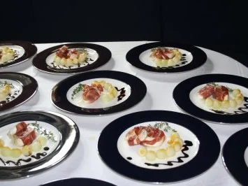 Milder Ziegenkäse im Serrano- Schinken- Mantel - Rezept - Bild Nr. 3