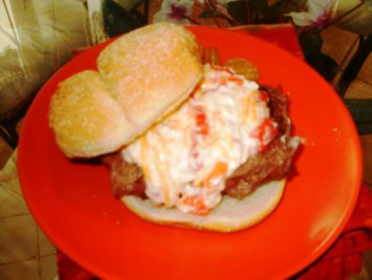 Klassic Pimientokaese und Bacon Burger - Elvis Presley liebte Pimento Kaese auf seinen Hamburgers - Rezept - Bild Nr. 4