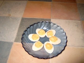 Rezept: Gefüllte Eier ala Mama Gefüllte Eier ala Mama - Rezept