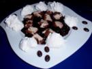 Marseis auf heißen Brombeeren und Sahnetupfer - Rezept