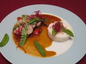 Rezept: Schweinefilet mit Ingwer, Chili, Kaiserschoten und Reis Schweinefilet mit Ingwer, Chili, Kaiserschoten und Reis - Rezept