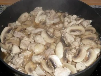 Pilz - Hühnerbrust - Tomatenrahm - Pfanne - Rezept - Bild Nr. 5