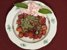 Rezept: Rote Früchte mit süßem Kürbiskerngranulat und frischer Himbeersahne (René Koch) Rote Früchte mit süßem Kürbiskerngranulat und frischer Himbeersahne (René Koch) - Rezept