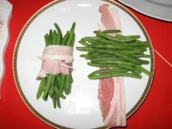 Rezept: Rinderfilet mit Prinzessbohnen im Speckmantel Bild Nr. 5 Rinderfilet mit Prinzessbohnen im Speckmantel - Rezept - Bild Nr. 5