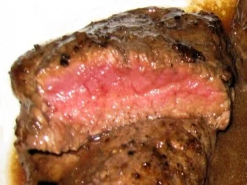 Rezept: Rinderfilet mit Prinzessbohnen im Speckmantel Bild Nr. 8 Rinderfilet mit Prinzessbohnen im Speckmantel - Rezept - Bild Nr. 8