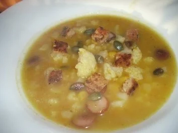 Gemüsesuppe mit Knoblauchcroutons und Kürbiskernen - Rezept - Bild Nr. 4