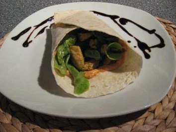 Rezept: Chicken-Wraps mit Ricotta Créme Bild Nr. 3 Chicken-Wraps mit Ricotta Créme - Rezept - Bild Nr. 3