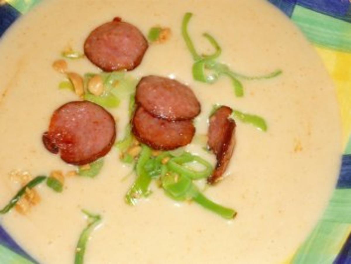 Kartoffel-Erdnuss-Suppe mit Kabanossi-Chips - Rezept