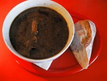 Rezept: Wildgulaschsuppe im Brot serviert Bild Nr. 13 Wildgulaschsuppe im Brot serviert - Rezept - Bild Nr. 13