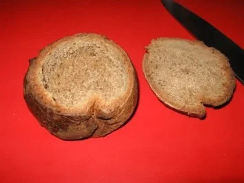 Rezept: Wildgulaschsuppe im Brot serviert Bild Nr. 14 Wildgulaschsuppe im Brot serviert - Rezept - Bild Nr. 14