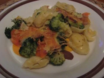 Rezept: Brokkoli-Nudel-Auflauf Bild Nr. 2 Brokkoli-Nudel-Auflauf - Rezept - Bild Nr. 2