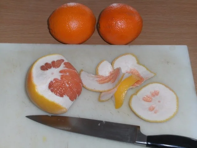 Rezept: Dessert: Camparigelee mit Orangenmousse Bild Nr. 2 Dessert: Camparigelee mit Orangenmousse - Rezept - Bild Nr. 2