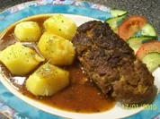 Falscher Hase - Hackbraten -  Hackfleischroulade mit Sauerkraut - Rezept