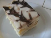 Bisquit-Crem-Schitten- - Rezept