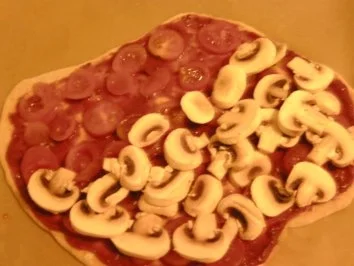 Champignon-Pizza - Rezept - Bild Nr. 3