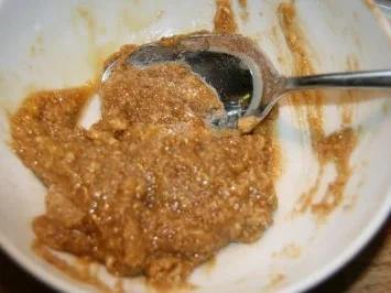 Rezept: Schwein: Lende mit Pinien-Kruste vom Iberico-Schwein an Cranberry-Sauce Bild Nr. 4 Schwein: Lende mit Pinien-Kruste vom Iberico-Schwein an Cranberry-Sauce - Rezept - Bild Nr. 4