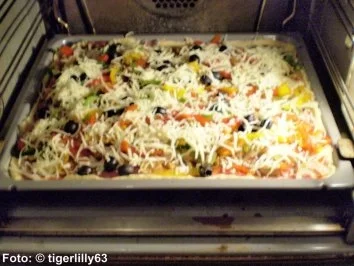 Pizza "Spezial" - Rezept - Bild Nr. 4