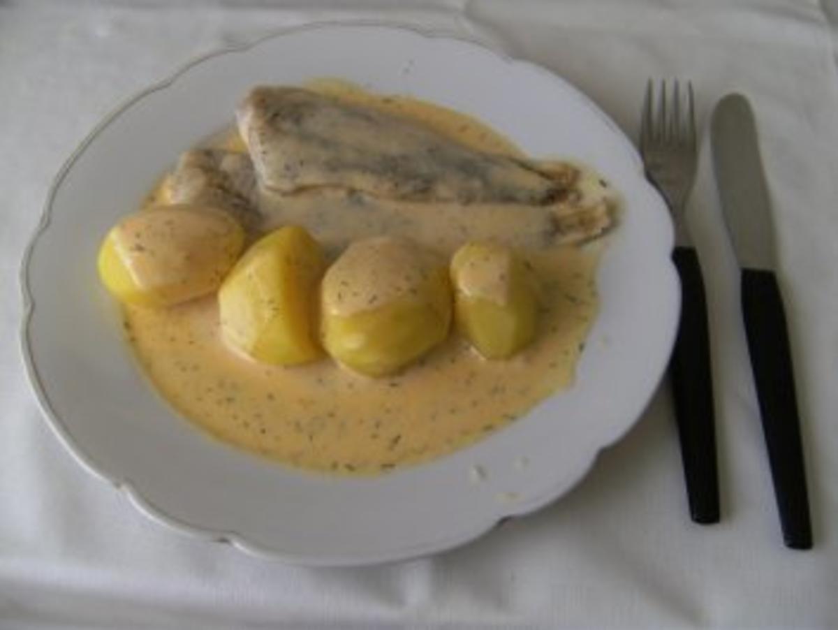 Bilder für HAUPTGERICHT - Alaska-Seelachsfilet mit Sahnesoße und Kartoffeln - Rezept