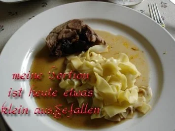 Putenrollbraten mit getrockneten Pflaumen und Aprikosen - Rezept