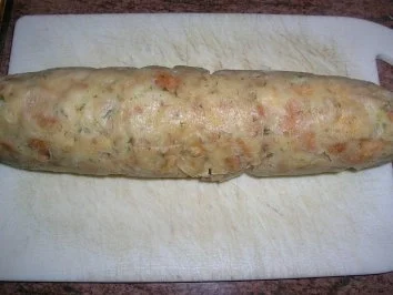 Rezept: Semmelknödelrolle - als Beilage zu meinem Bierbraten, geeignet aber auch zu anderen Braten - Semmelknödelrolle - als Beilage zu meinem Bierbraten, geeignet aber auch zu anderen Braten - - Rezept