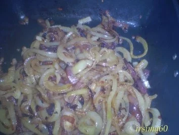 Rezept: Hackbällchen mit Zwiebelsoße Bild Nr. 6 Hackbällchen mit Zwiebelsoße - Rezept - Bild Nr. 6