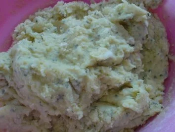 Rezept: Kaninchenbraten mit 2 Sorten Knödel Bild Nr. 22 Kaninchenbraten mit 2 Sorten Knödel - Rezept - Bild Nr. 22