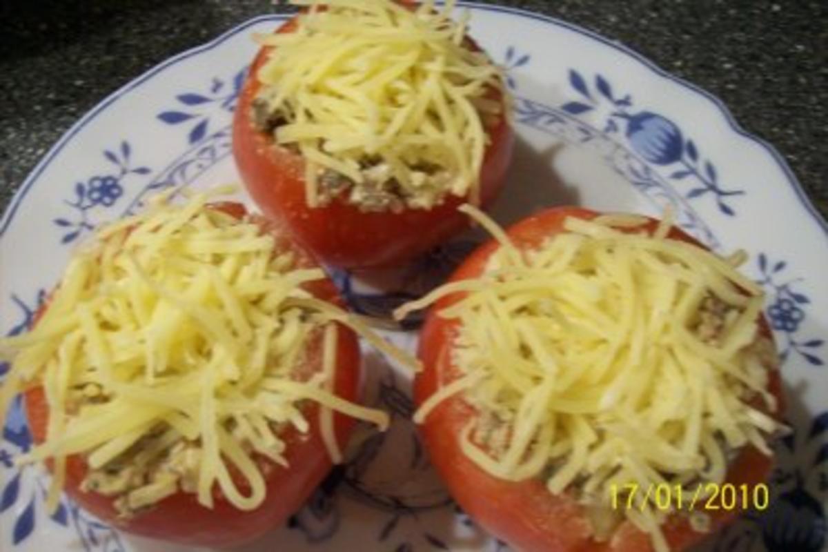 Bilder für Aus dem Backofen - gefüllte Tomaten überbacken - Rezept