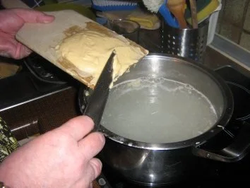 Spätzle - handgeschabt - Rezept - Bild Nr. 5