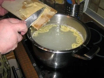 Spätzle - handgeschabt - Rezept - Bild Nr. 6