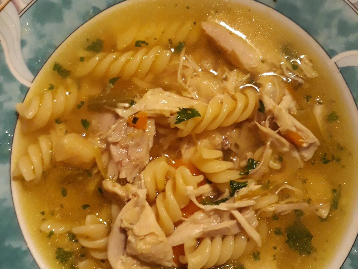 Hühnersuppe, Brühnudeln - Rezept - Bild Nr. 5