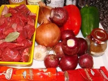 Rezept: Fleisch - Mein Ungarn Gulasch - Bild Nr. 4 Fleisch - Mein Ungarn Gulasch - - Rezept - Bild Nr. 4