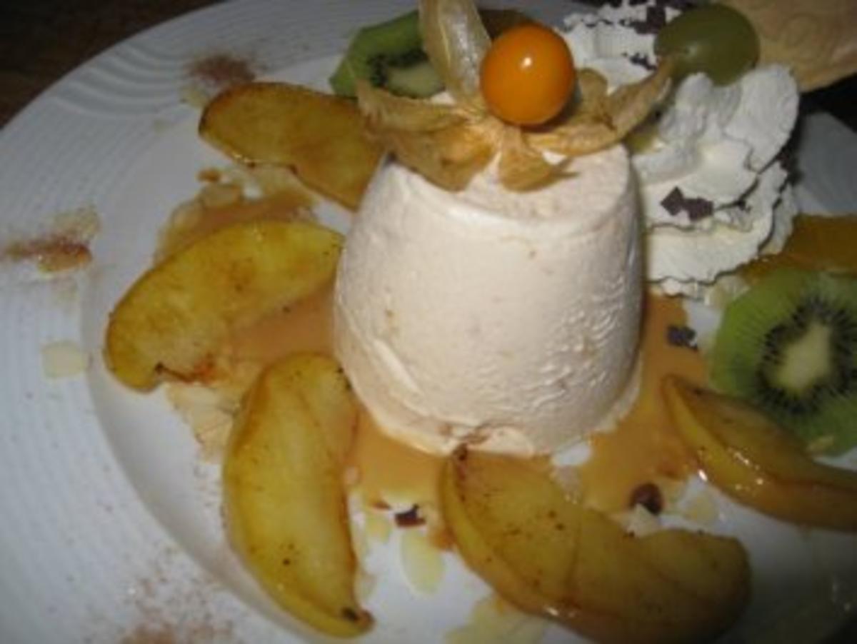 Winterliches  Bratapfelparfait - Rezept - Bild Nr. 2