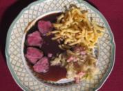 Rehrücken mit Maronenkruste, Spitzkohl und Spätzle - Rezept