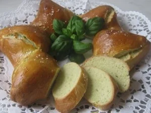 Rezept: Basilikum-Knoblauch-Stern Basilikum-Knoblauch-Stern - Rezept