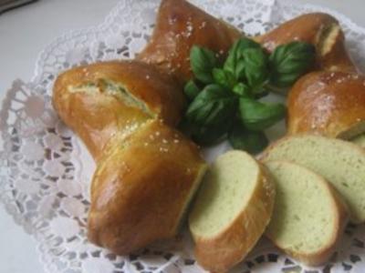 Rezept: Basilikum-Knoblauch-Stern Basilikum-Knoblauch-Stern - Rezept