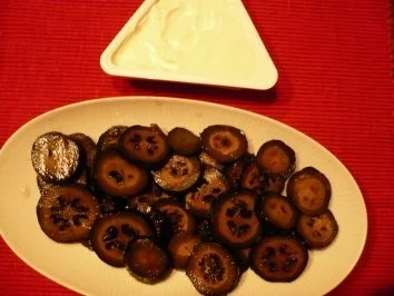 Schwarze Walnüsse mit Käse - Rezept